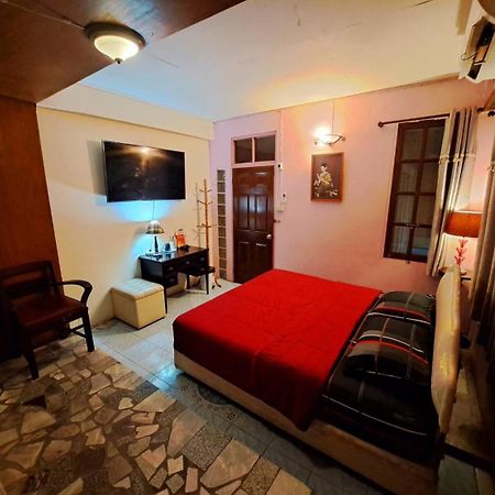 Cafe De Baan Raow Hotel Банкок Екстериор снимка