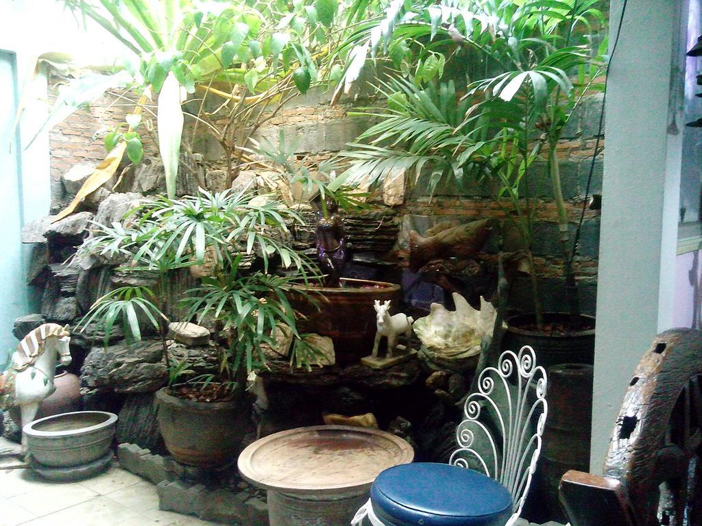 Cafe De Baan Raow Hotel Банкок Екстериор снимка