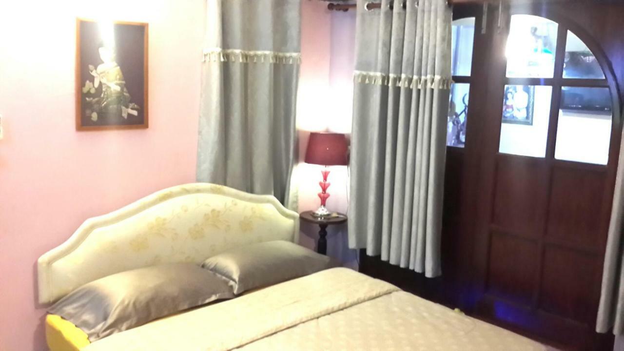 Cafe De Baan Raow Hotel Банкок Екстериор снимка