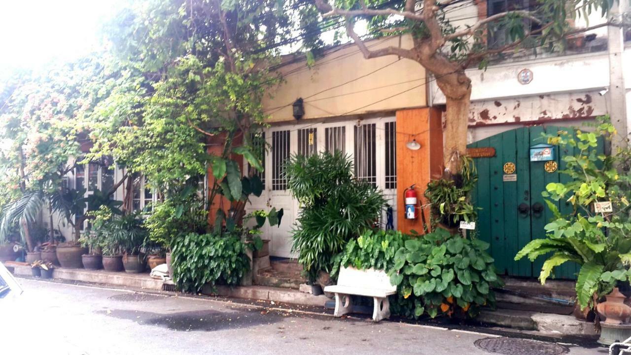 Cafe De Baan Raow Hotel Банкок Екстериор снимка